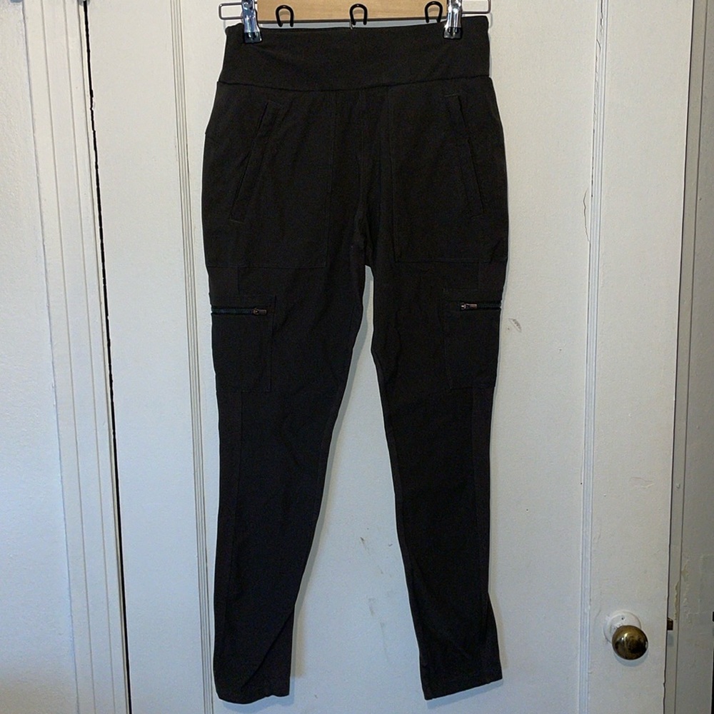 Athleta Headlands Hybrid Cargo pants